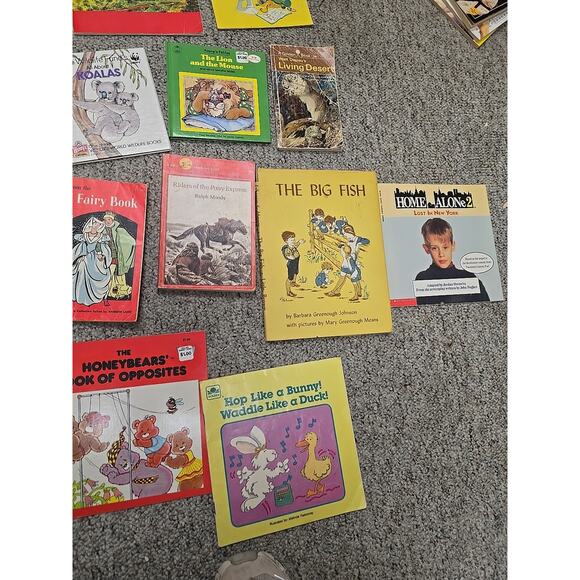 Lot of 19 Vintage Mixed Authors Paperback & Hardcover Children's Story Books - Picture 7 of 8